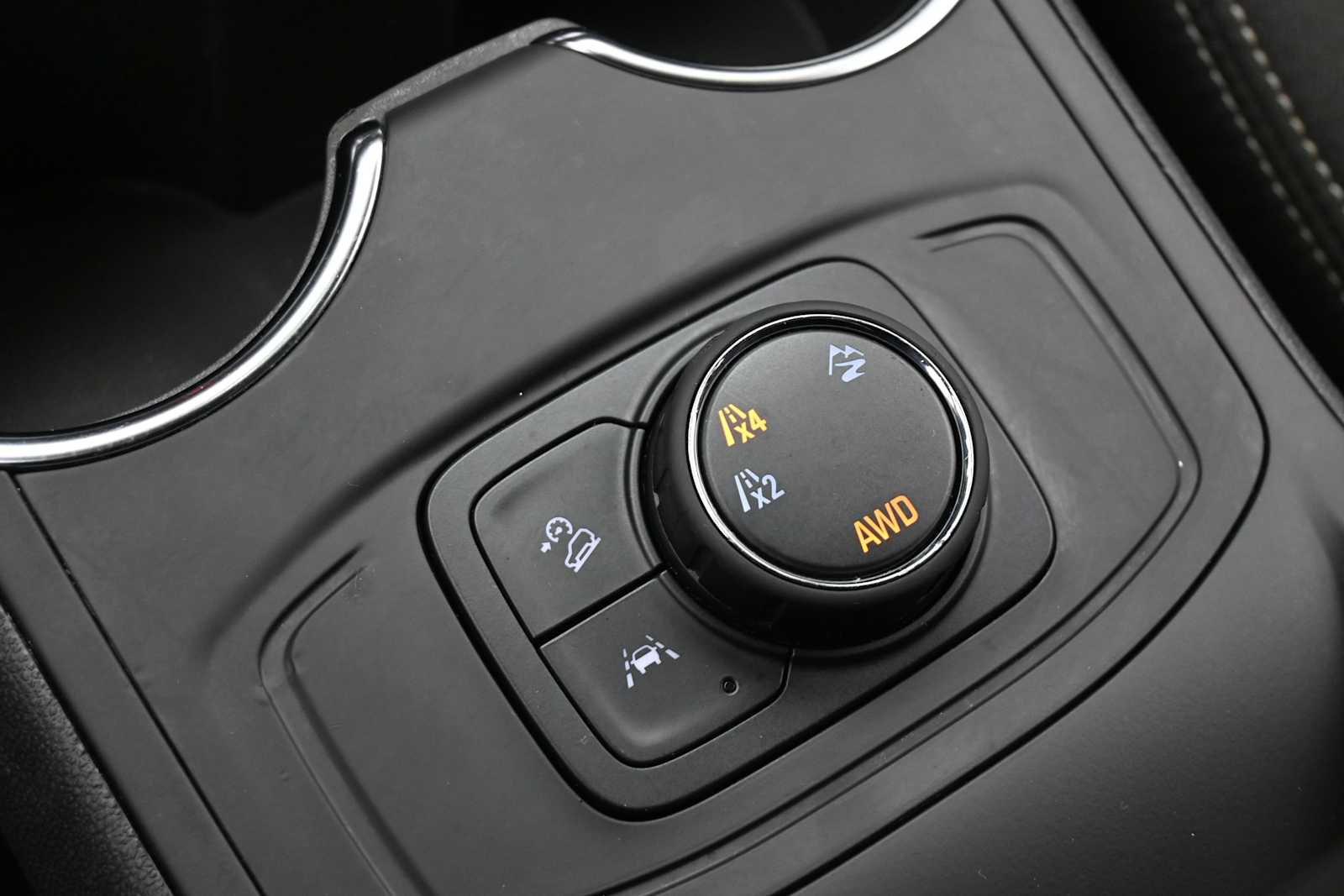 Used 2024 GMC Terrain SLE AWD/4WD image 20