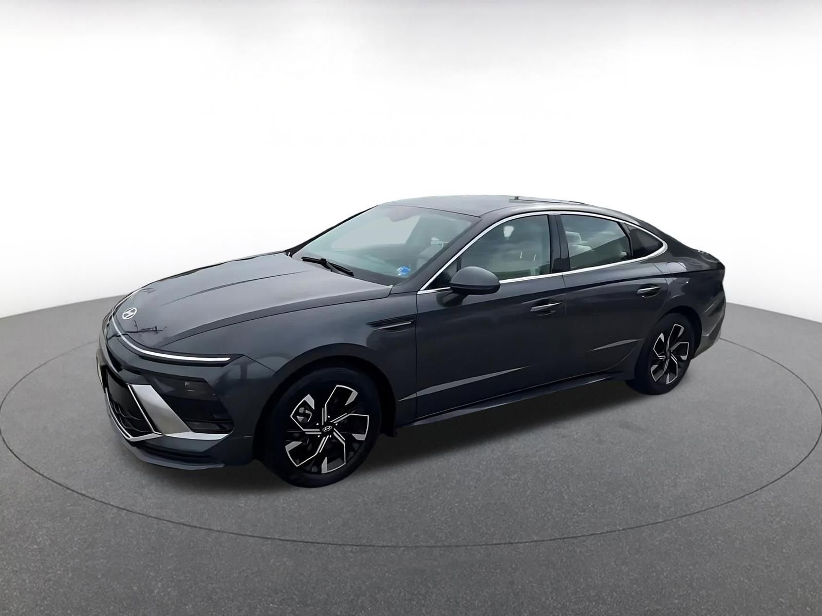 Used 2025 Hyundai Sonata SEL FWD image 8