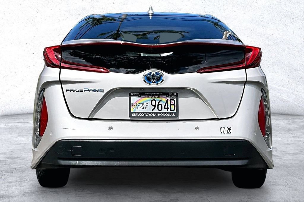 Used 2018 Toyota Prius Prime Plus FWD image 4