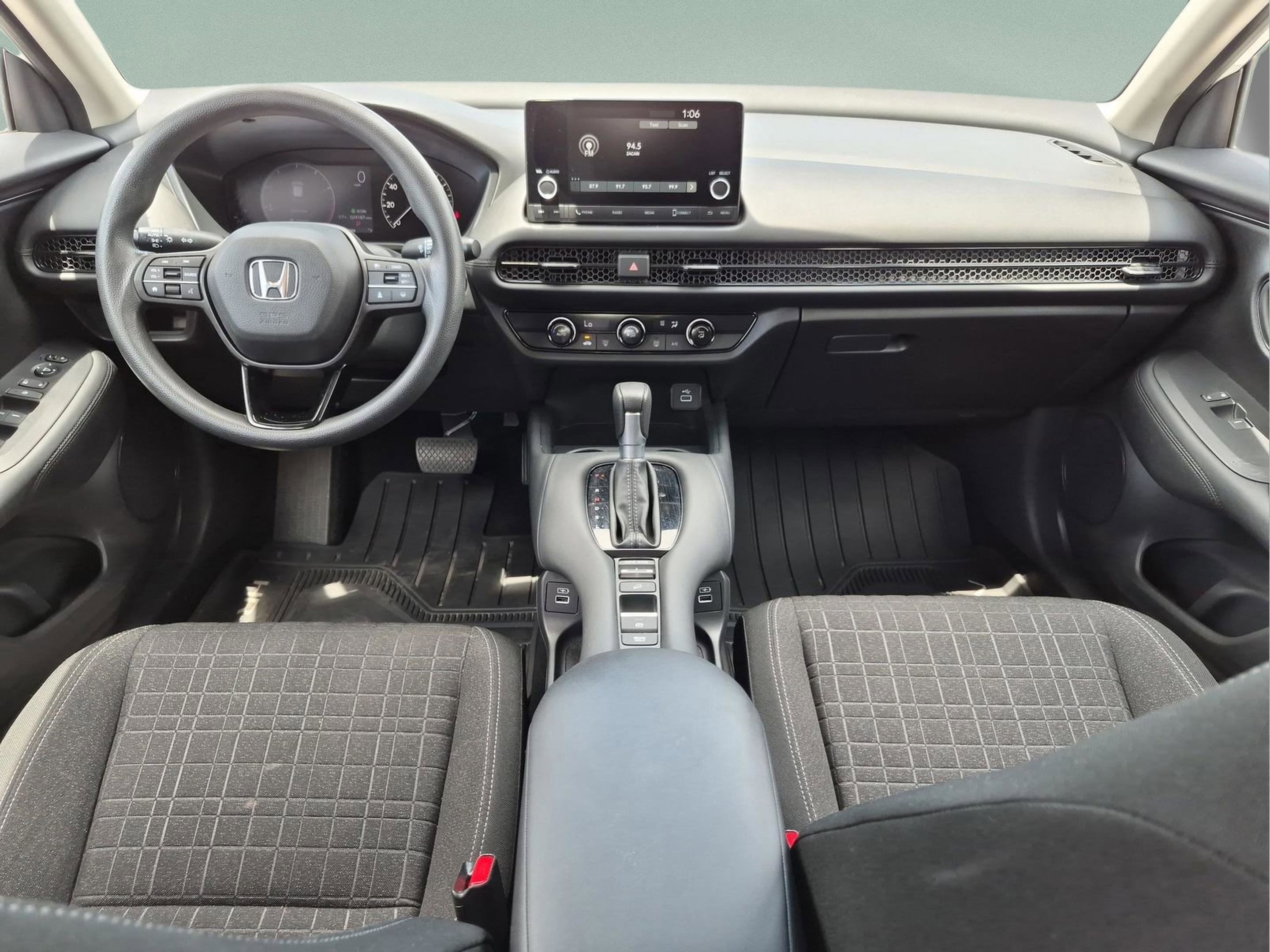 Certified 2023 Honda HR-V LX image 27