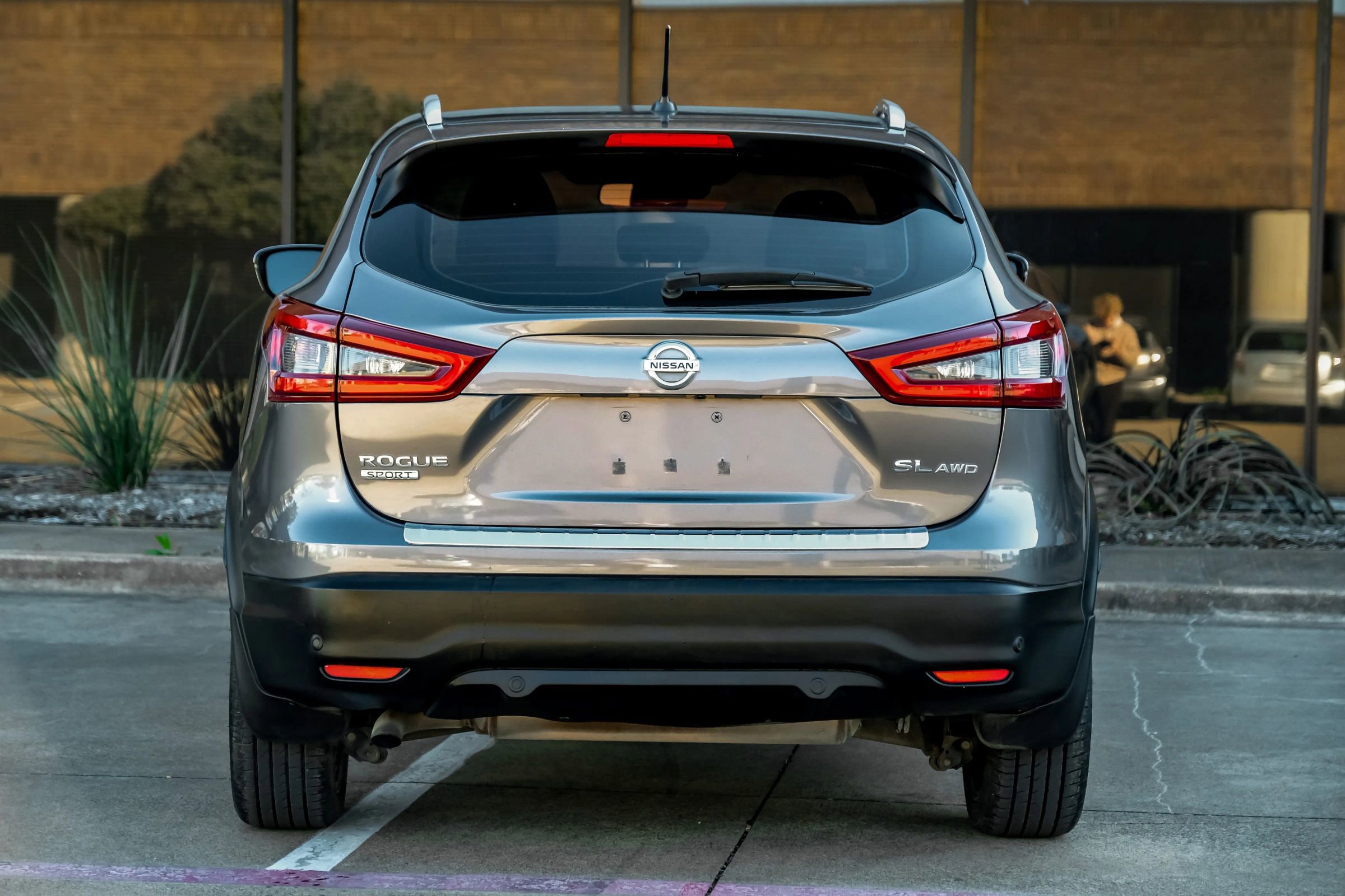 Used 2022 Nissan Rogue Sport SL AWD/4WD image 8