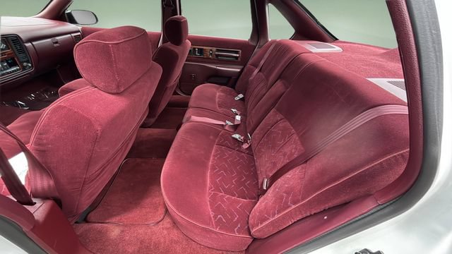 Used 1996 Chevrolet Caprice SS RWD image 19