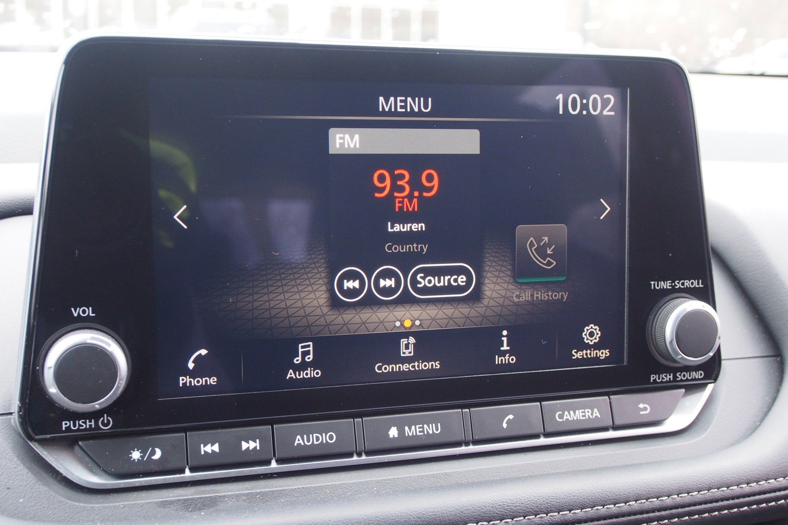 Used 2025 Nissan Rogue S image 26