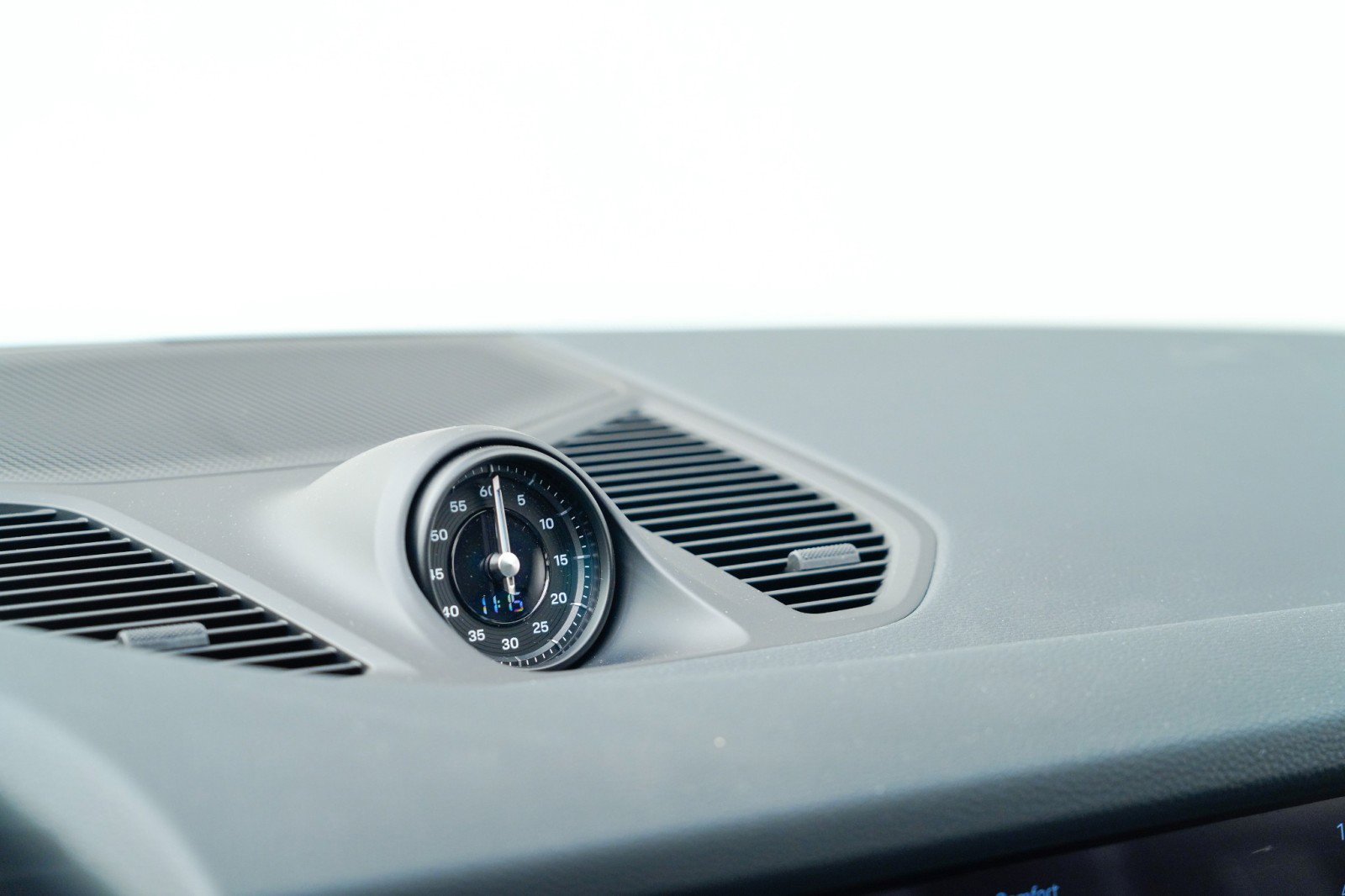 New 2026 Porsche Cayenne image 27