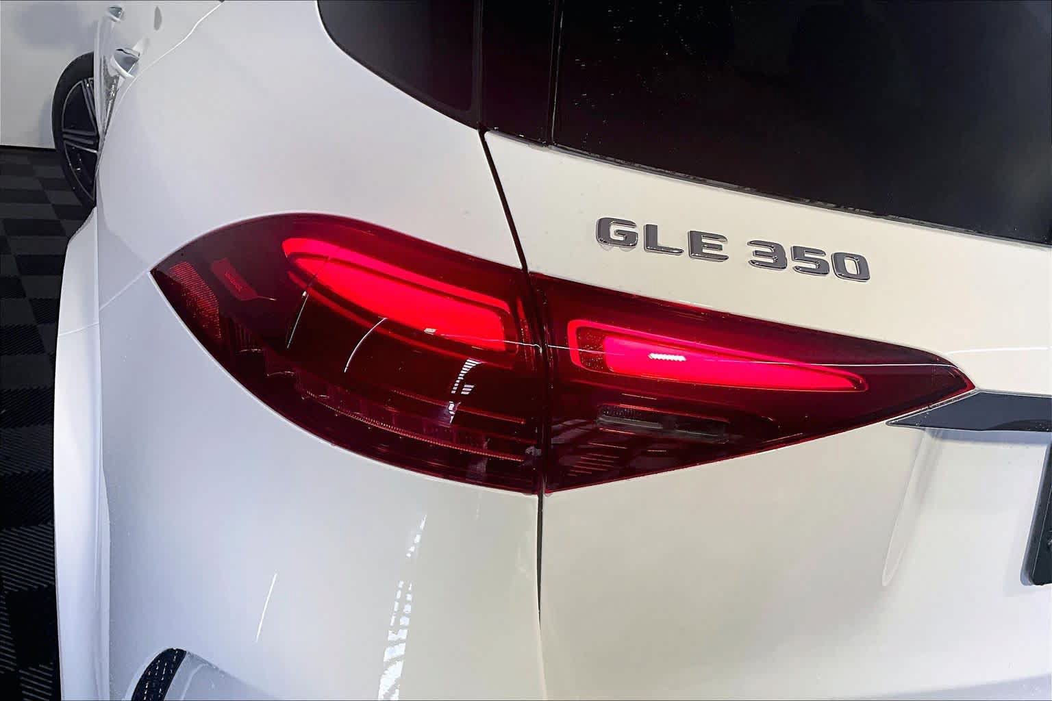 New 2026 Mercedes-Benz GLE 350 4MATIC image 5