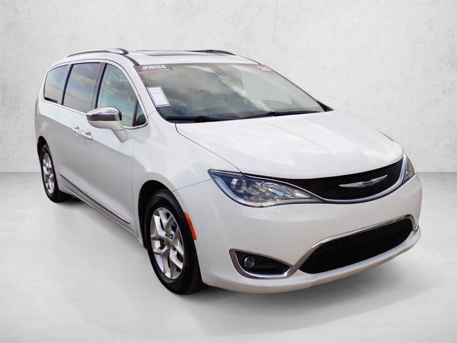 Used 2020 Chrysler Pacifica Limited FWD image 6