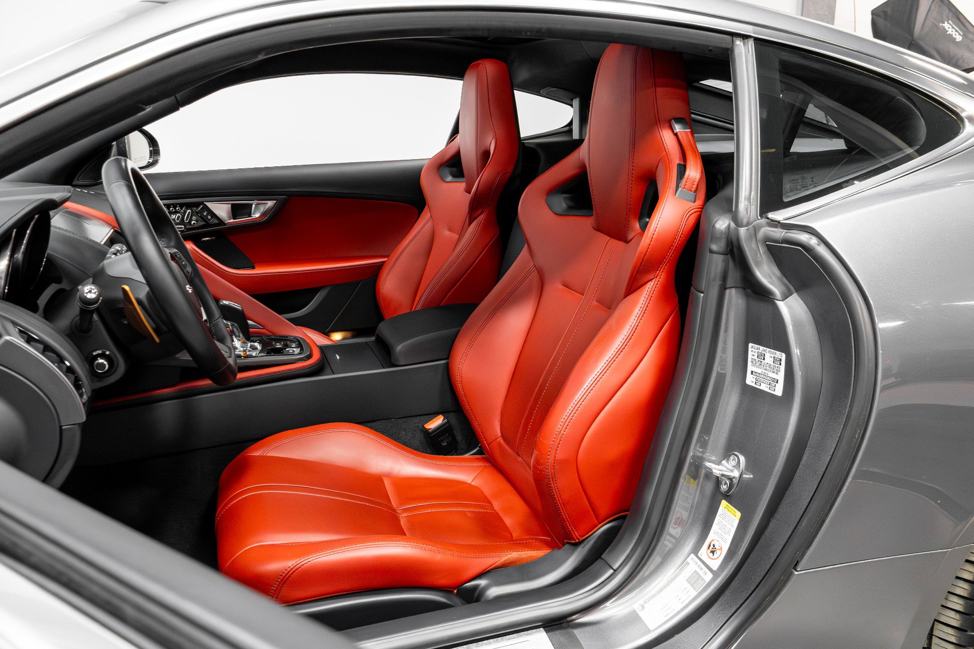 Used 2016 Jaguar F-TYPE S image 6