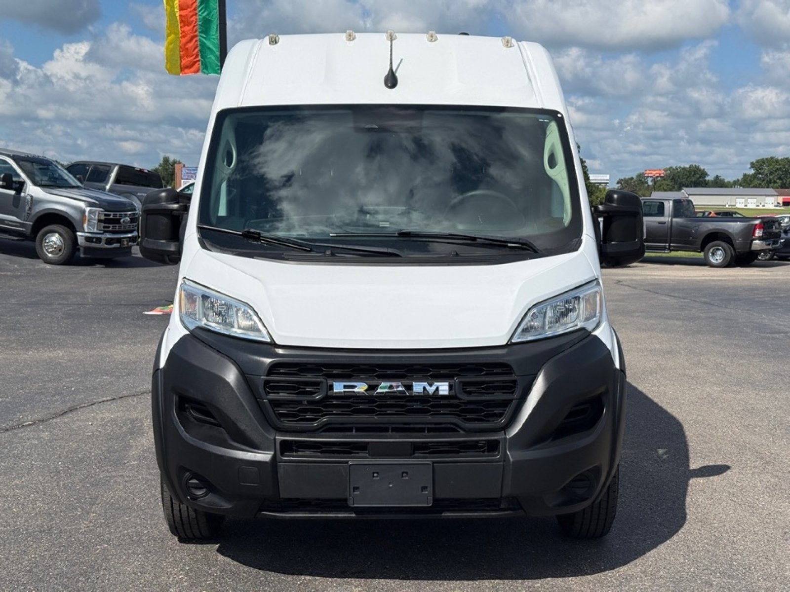 Used 2023 RAM ProMaster 2500 FWD image 2