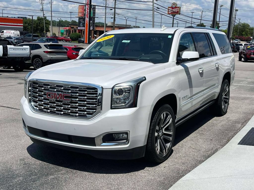 Certified 2020 GMC Yukon XL Denali w/ Denali Premium Package AWD/4WD image 7