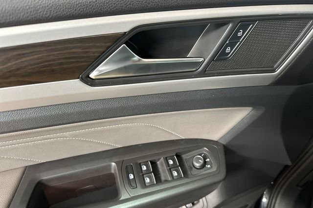 Certified 2023 Volkswagen Atlas SE w/ Panoramic Sunroof Package FWD image 13