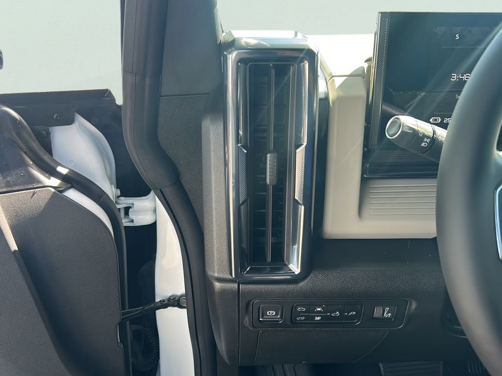 New 2026 GMC Hummer EV 4x4 Crew Cab image 15