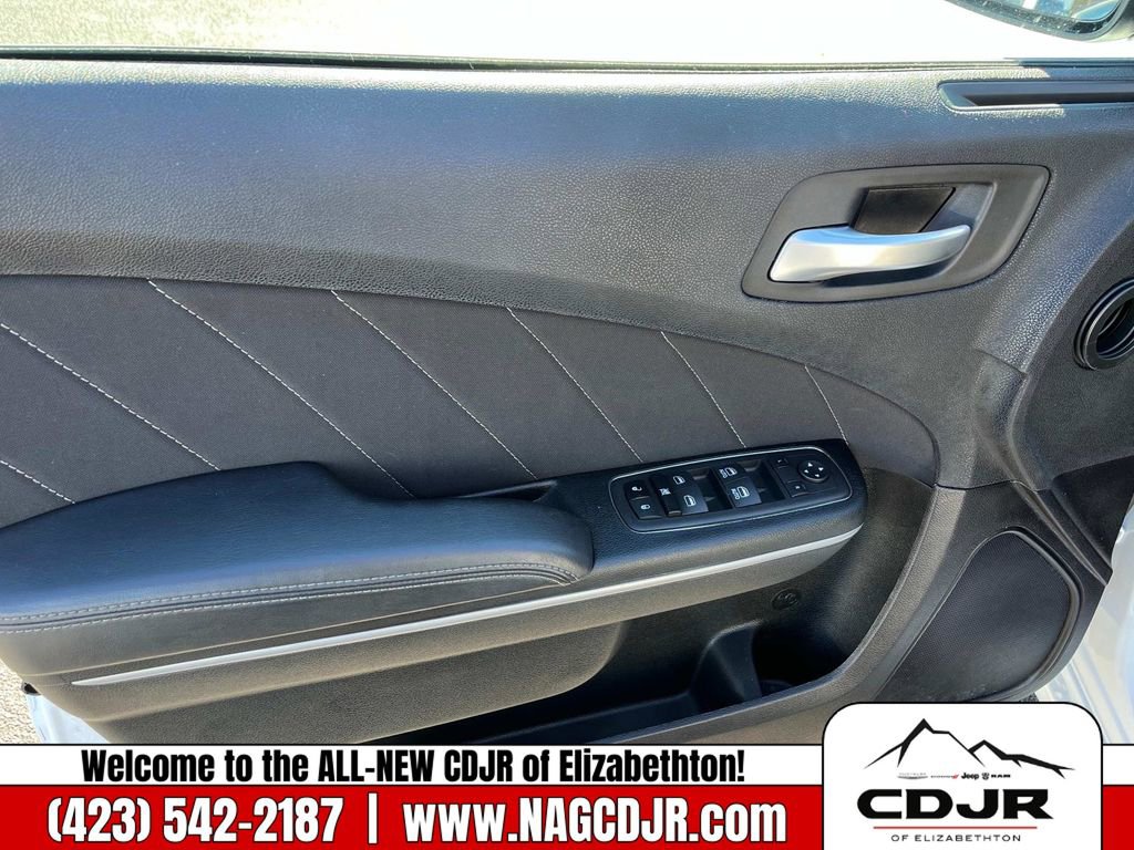 New 2023 Dodge Charger SXT w/ Cold Weather Package image 19