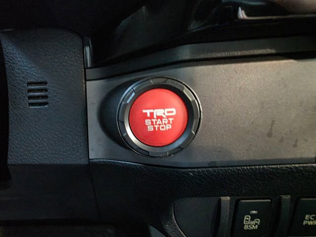 Used 2016 Toyota Tacoma TRD Sport w/ Premium & Technology Package RWD image 24