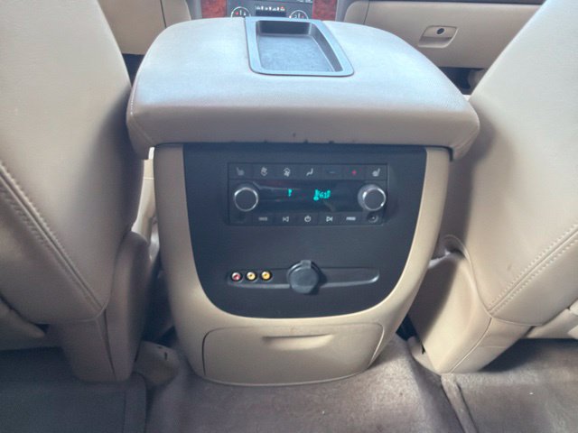 Used 2012 Chevrolet Suburban LTZ AWD/4WD image 18