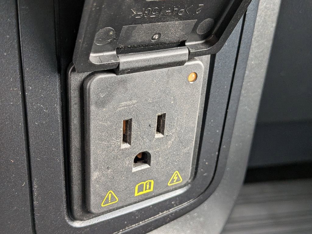 Used 2021 Ford F150 Lariat image 24