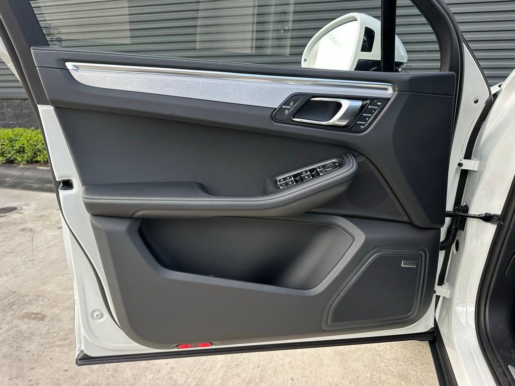Used 2026 Porsche Macan S image 20
