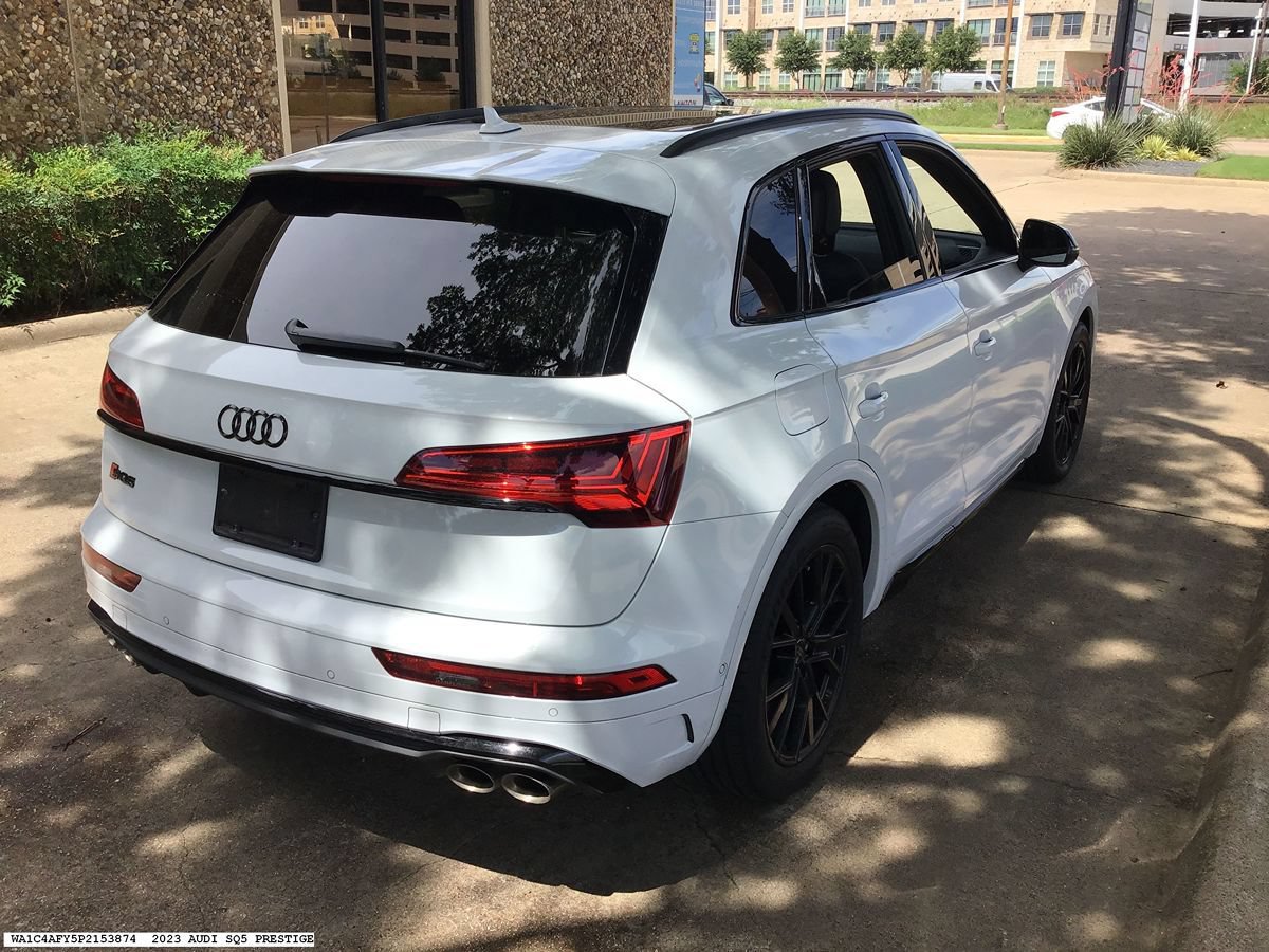 Used 2023 Audi SQ5 Prestige AWD/4WD image 5
