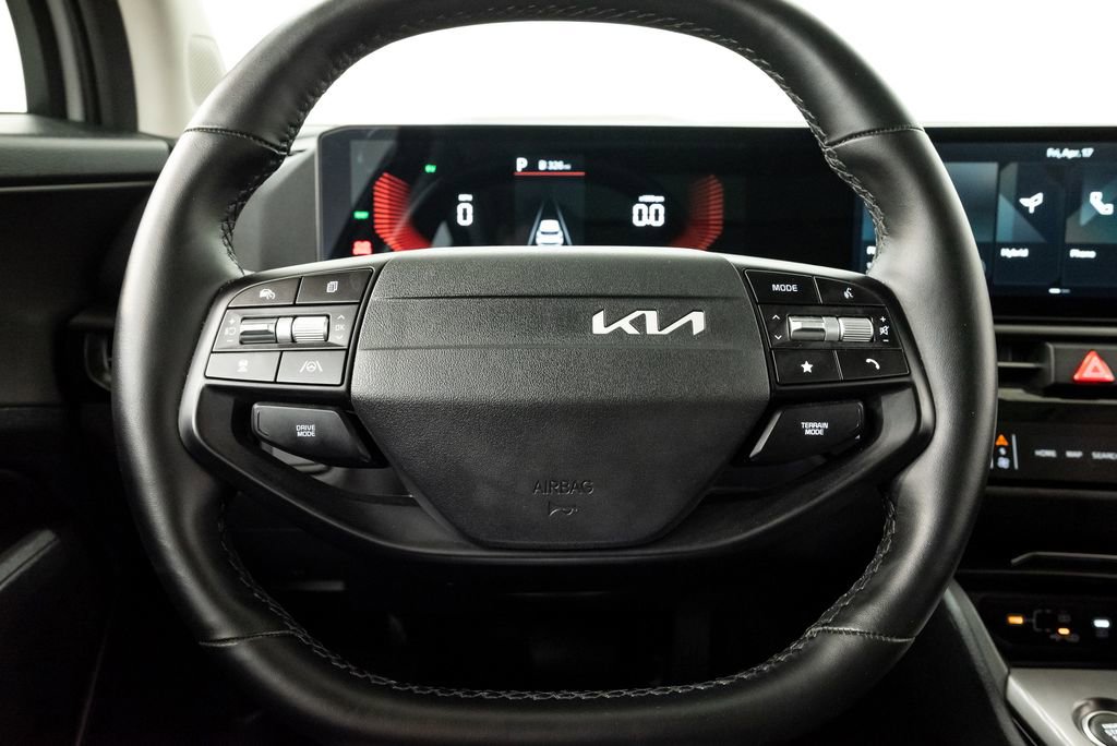 Certified 2026 Kia Sportage EX w/ EX Panoramic Sunroof Package AWD/4WD image 13