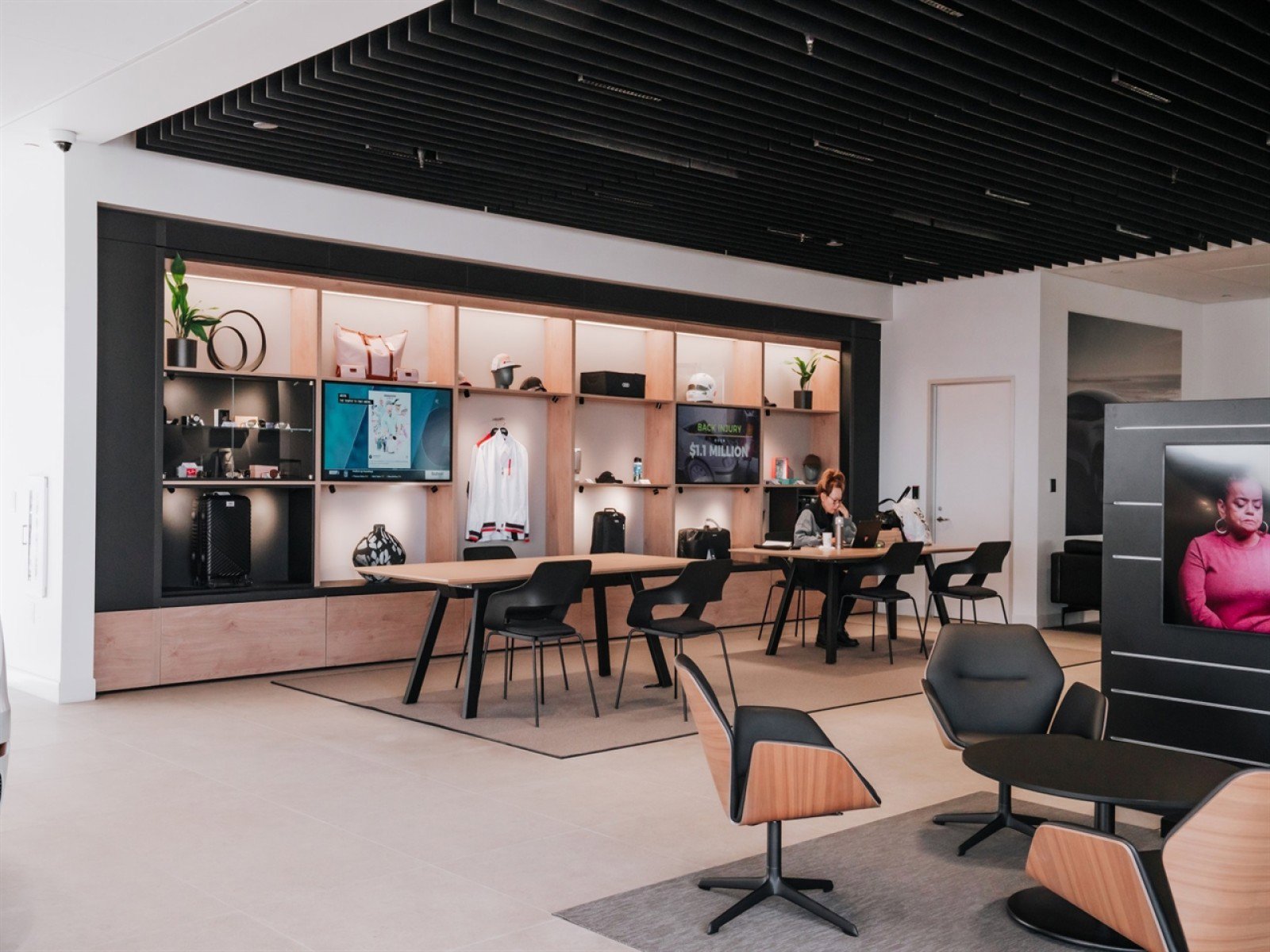 Used 2025 Audi SQ5 Premium Plus image 27