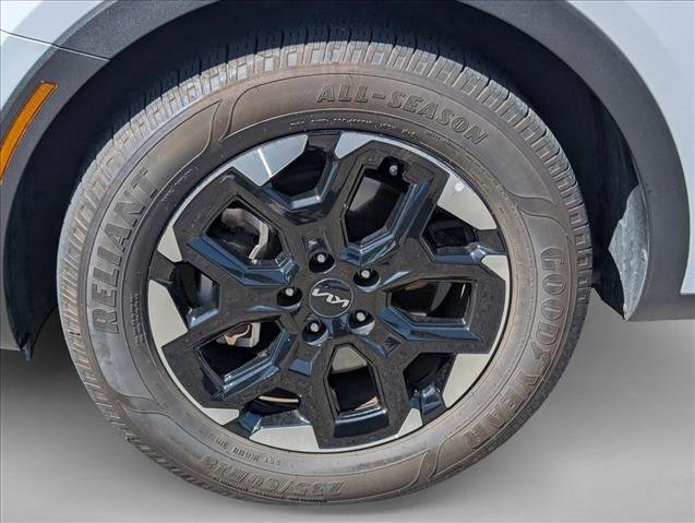 Used 2025 Kia Sorento S FWD image 24