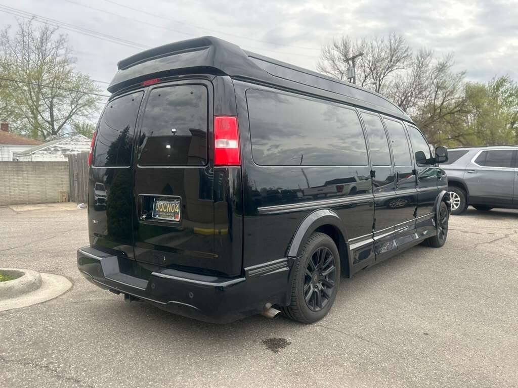 Used 2019 Chevrolet Express 2500 Extended w/ Enhanced Convenience Package RWD image 5