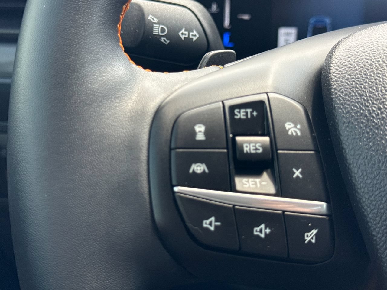 Used 2025 Ford Maverick Tremor AWD/4WD image 31