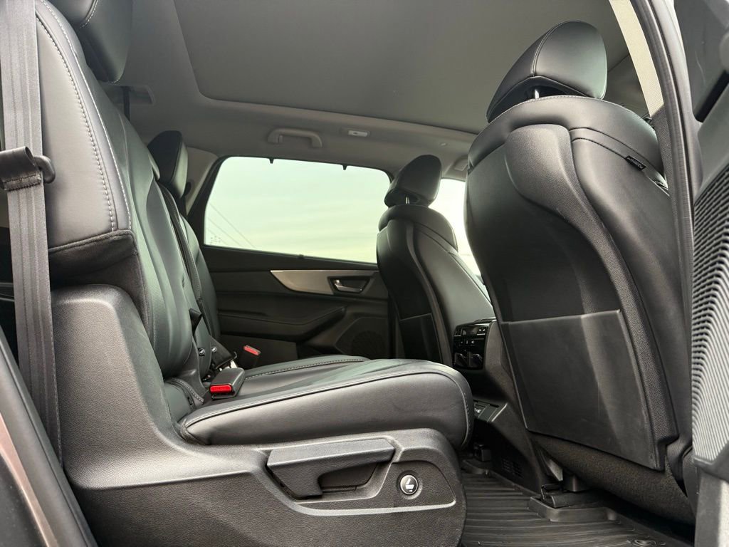 Used 2024 Acura MDX SH-AWD w/ Technology Package image 16