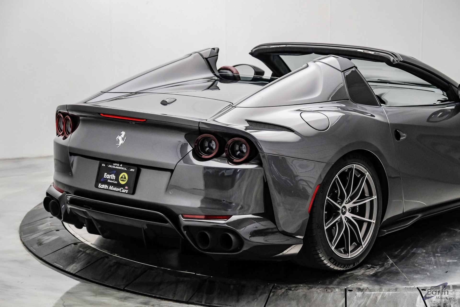 Used 2023 Ferrari 812 GTS RWD image 24