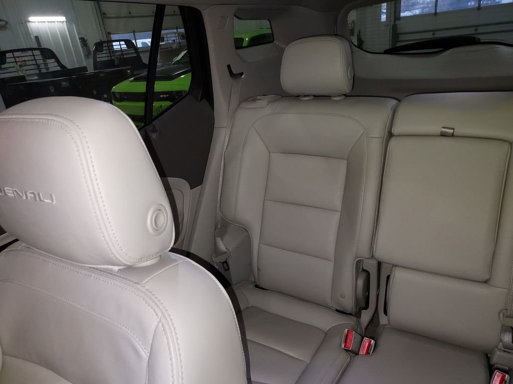 Used 2020 GMC Terrain Denali FWD image 12