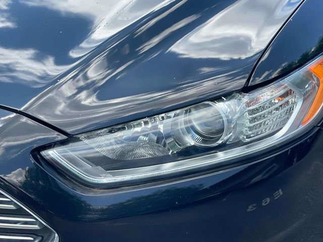 Used 2016 Ford Fusion SE FWD image 11