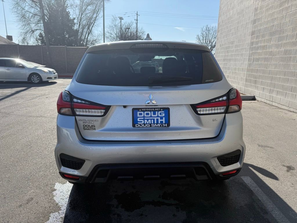 Used 2024 Mitsubishi Outlander Sport SE image 3