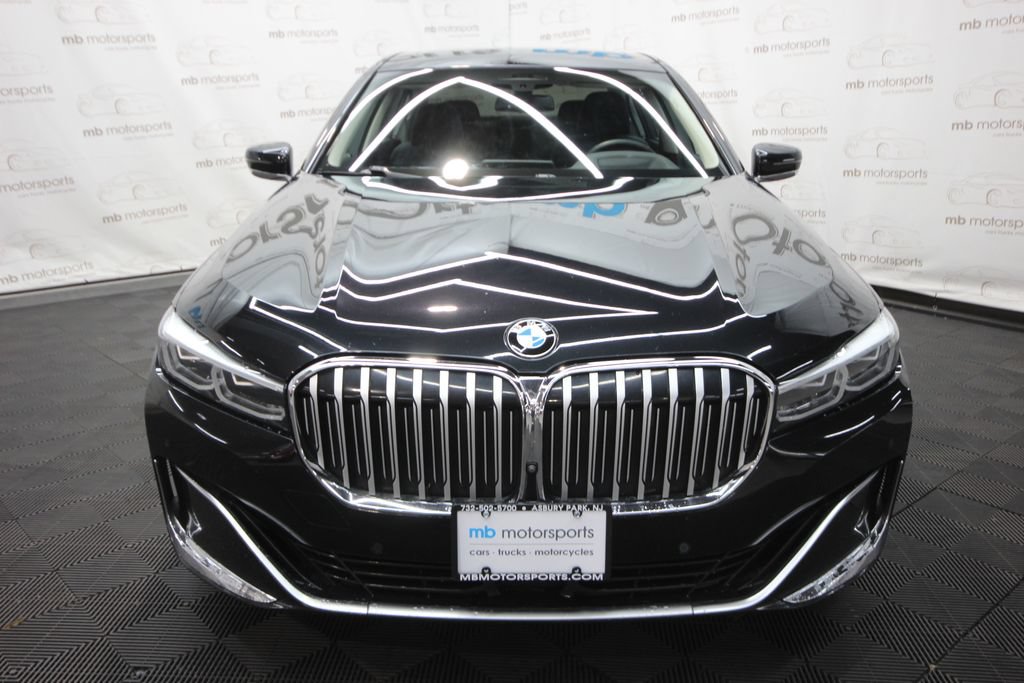 Used 2022 BMW 740i xDrive w/ Premium Package AWD/4WD image 12