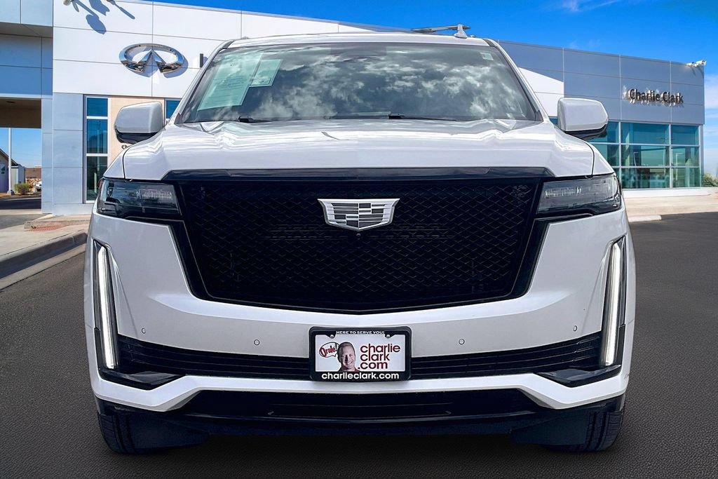 Used 2024 Cadillac Escalade Sport Platinum w/ LPO, ONYX Package AWD/4WD image 3