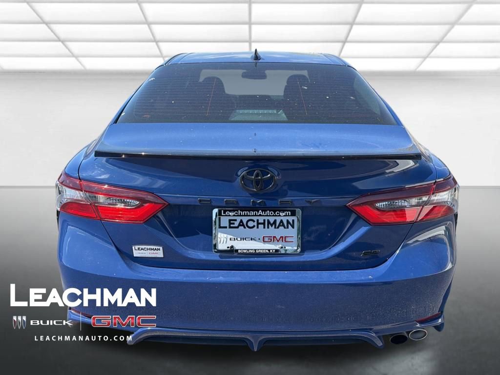 Used 2023 Toyota Camry SE w/ Convenience Package image 5