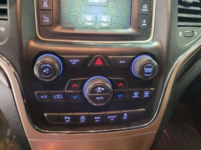 Used 2017 Jeep Grand Cherokee Laredo w/ Trailer Tow Group IV image 35