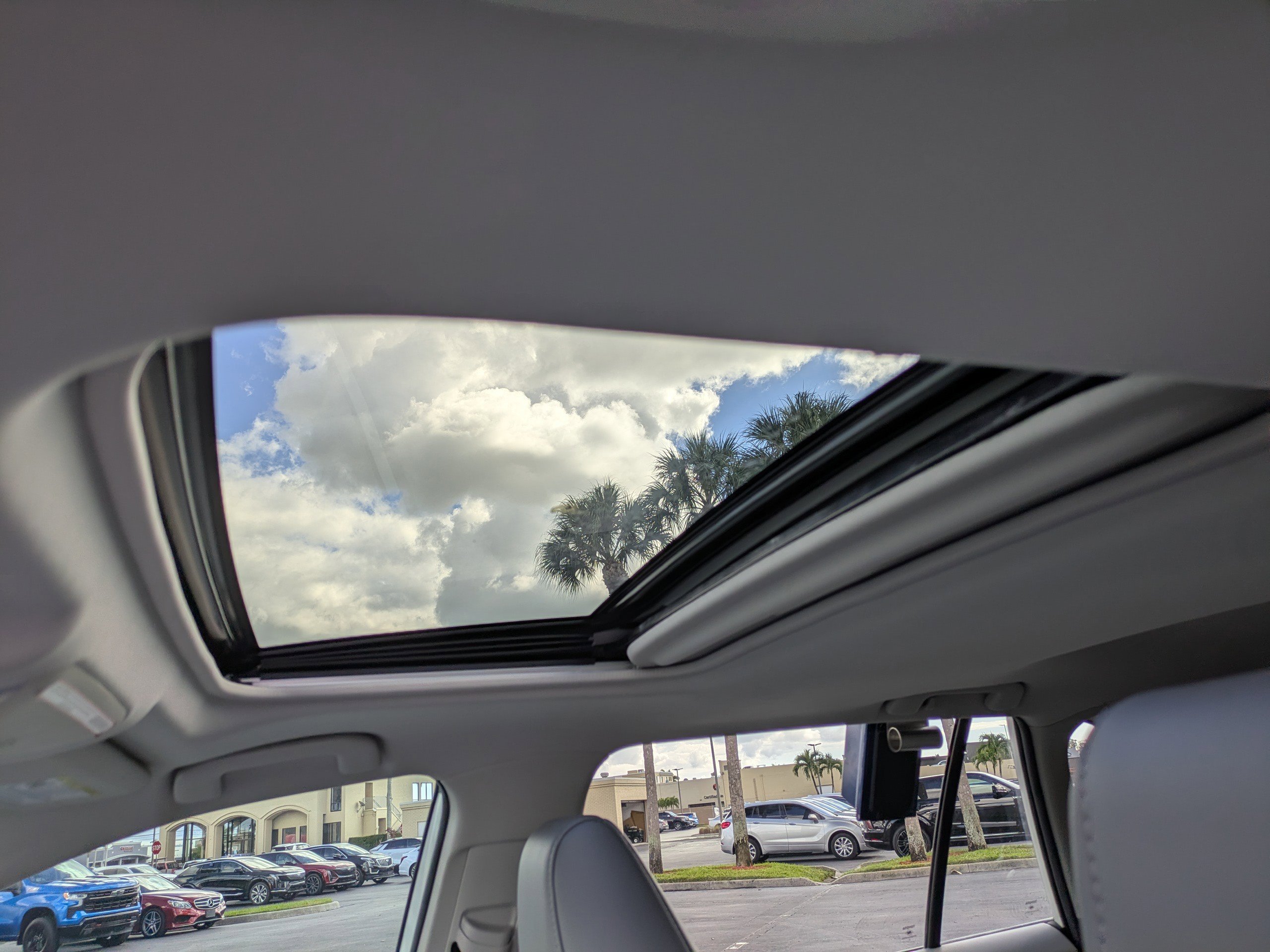 Used 2021 Toyota RAV4 XSE image 19