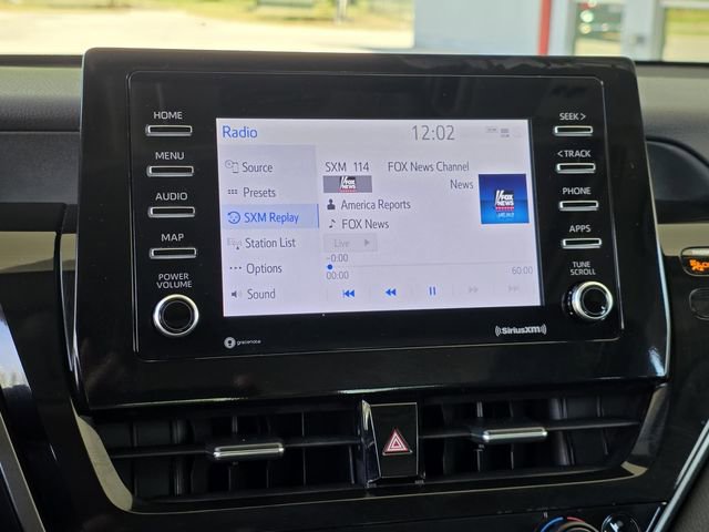 Used 2024 Toyota Camry SE image 16