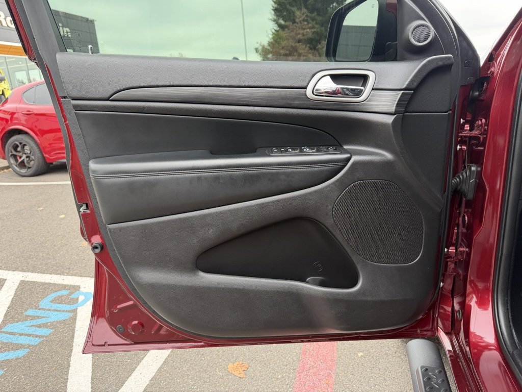 Used 2021 Jeep Grand Cherokee Laredo X image 14