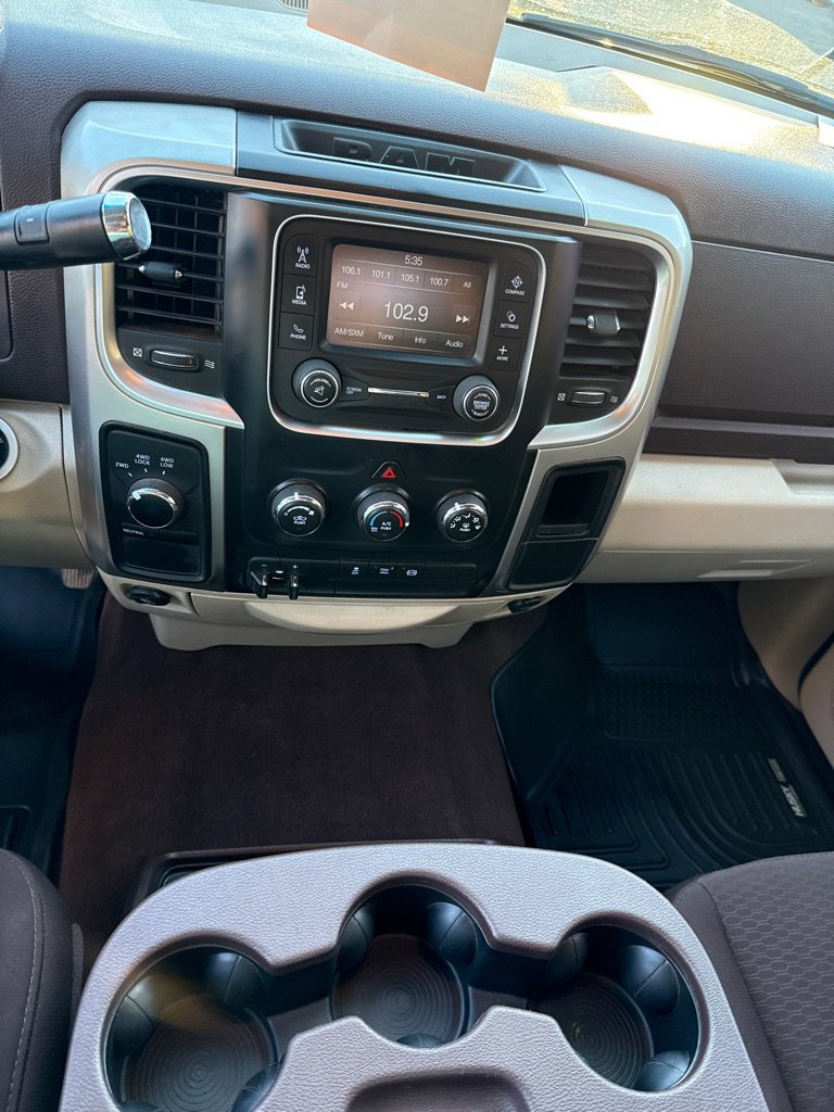 Used 2016 RAM 2500 SLT image 18