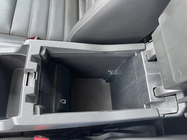 Used 2018 Ford Escape Titanium FWD image 40