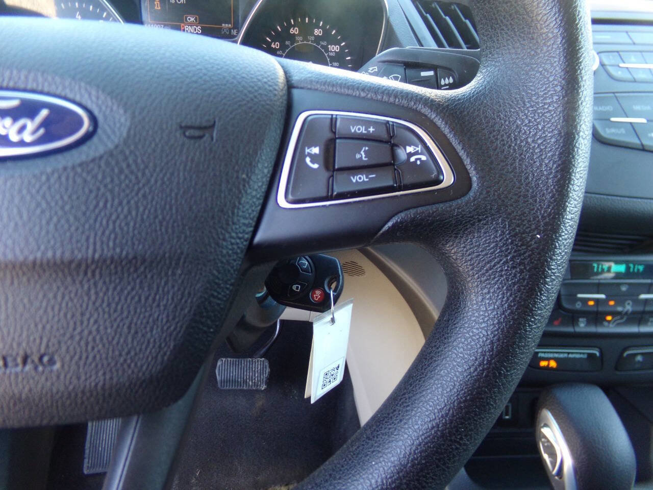 Used 2018 Ford Escape SE image 18