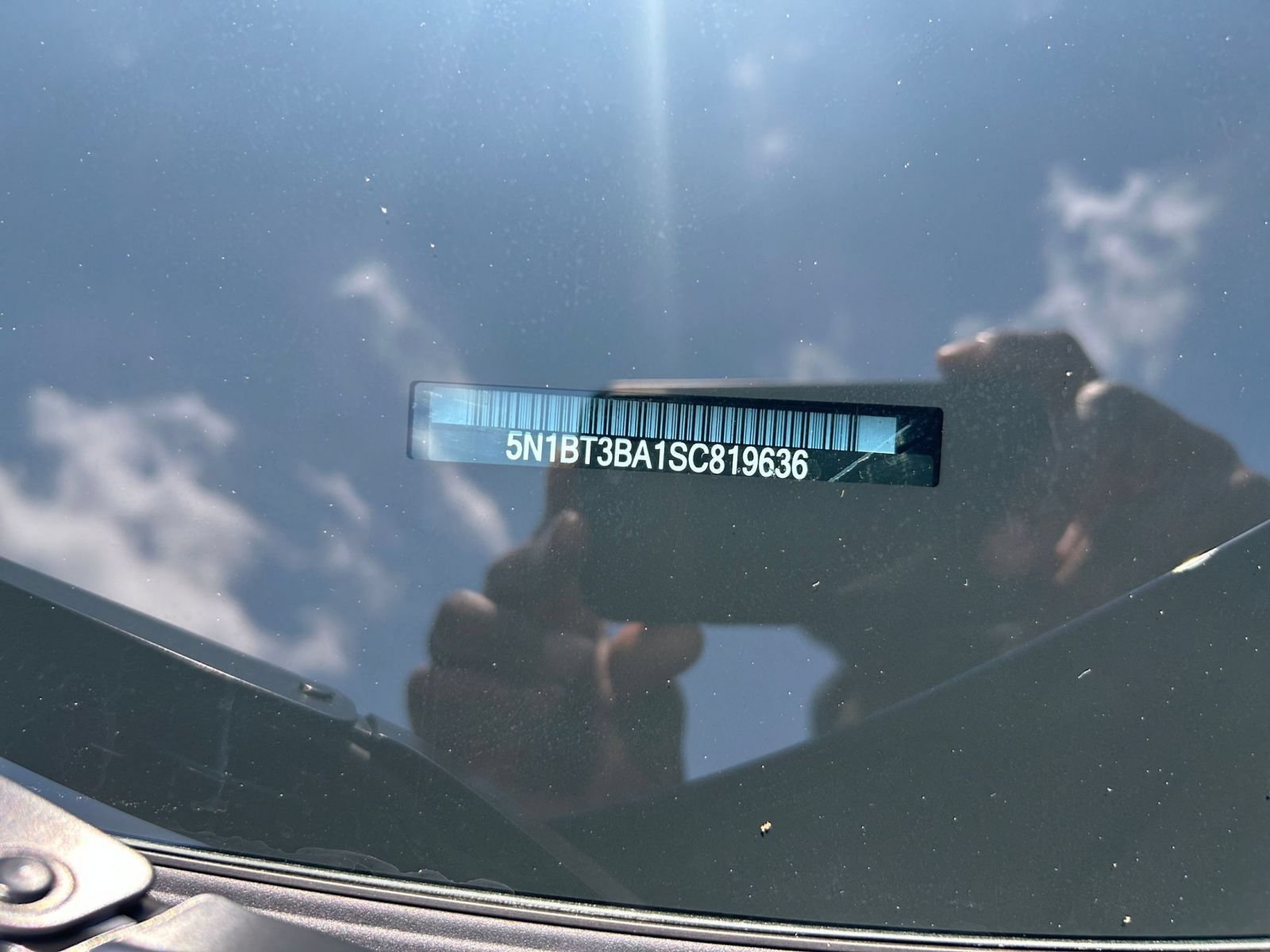 Used 2025 Nissan Rogue SV FWD image 31