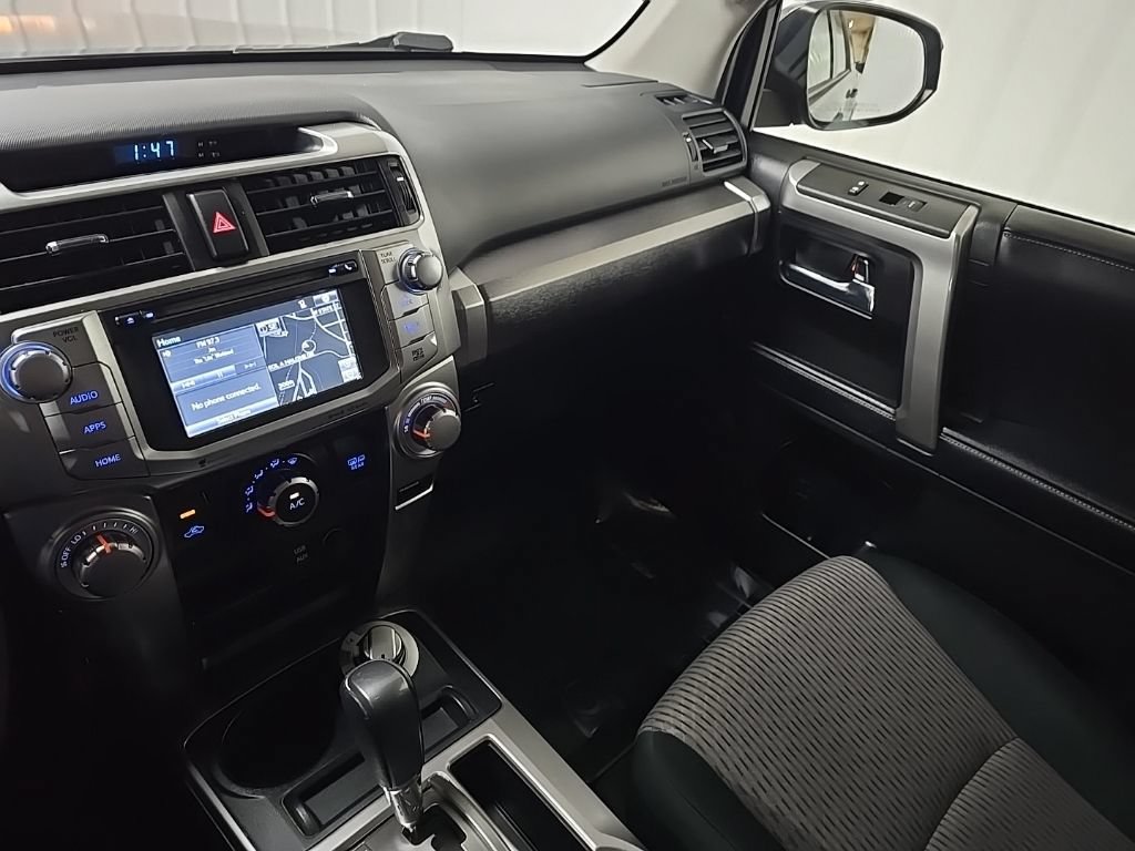 Used 2019 Toyota 4Runner SR5 AWD/4WD image 29
