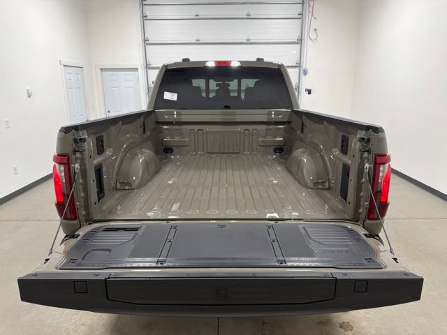 New 2026 Ford F150 XLT w/ Equipment Group 302A MID AWD/4WD image 35
