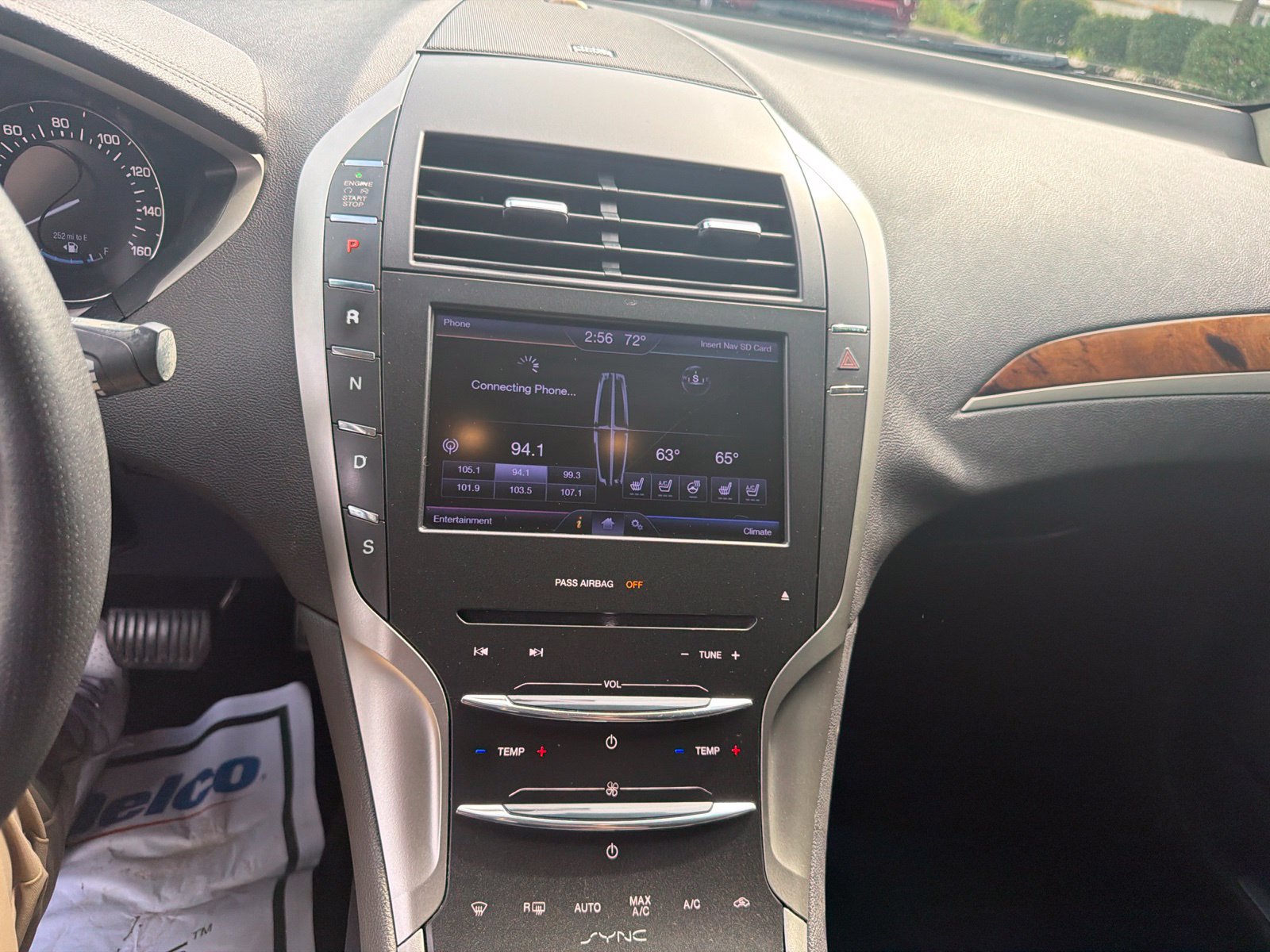 Used 2013 Lincoln MKZ FWD image 11
