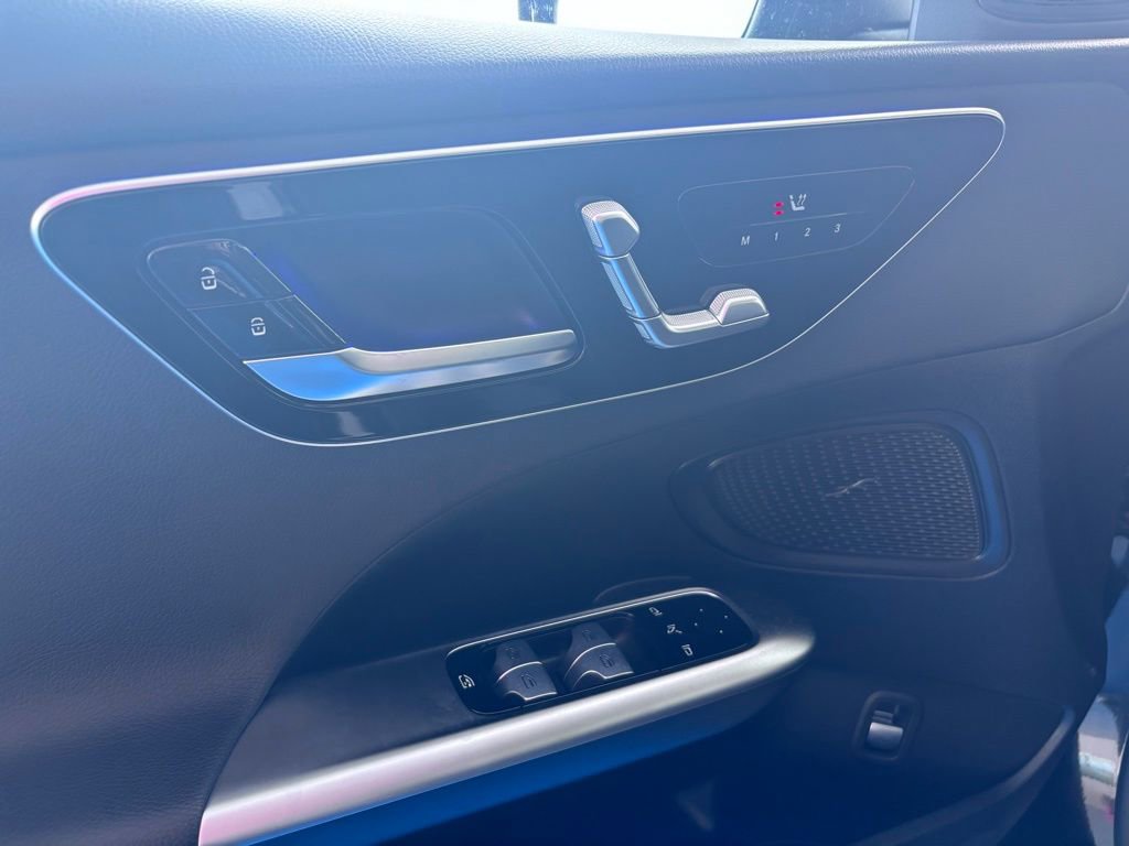 Used 2022 Mercedes-Benz C 300 4MATIC Sedan image 19