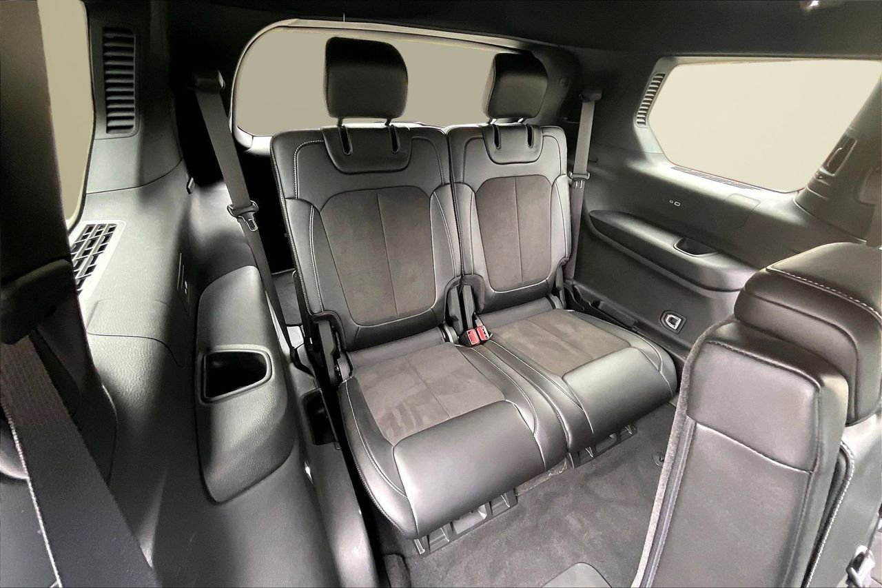 Certified 2022 Jeep Grand Cherokee L Laredo image 25