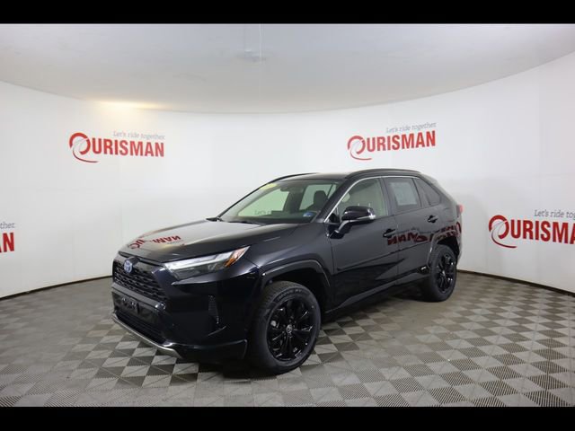 Used 2022 Toyota RAV4 SE w/ Convenience Package image 5