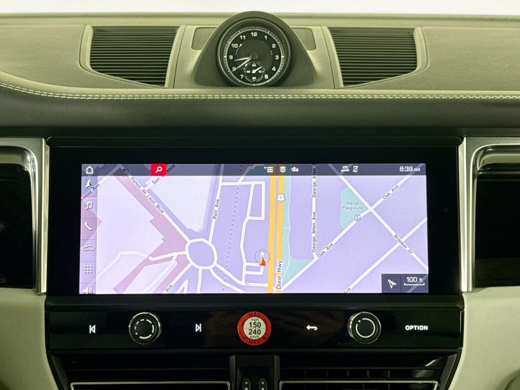 Used 2024 Porsche Macan S image 25