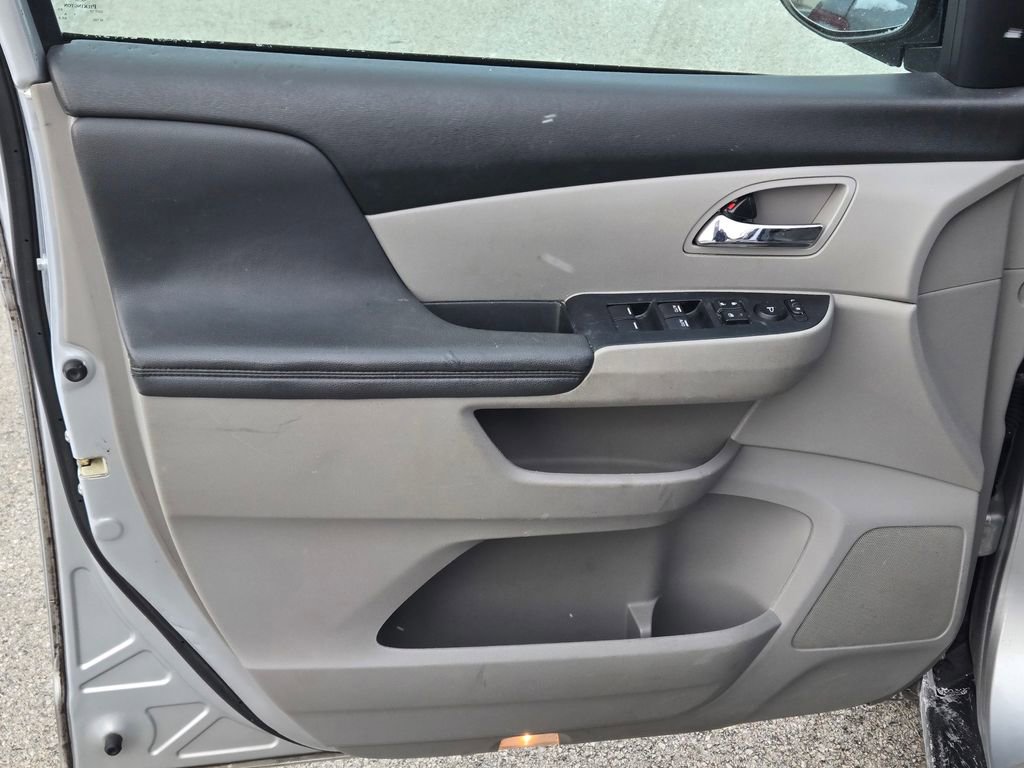 Used 2014 Honda Odyssey LX image 22